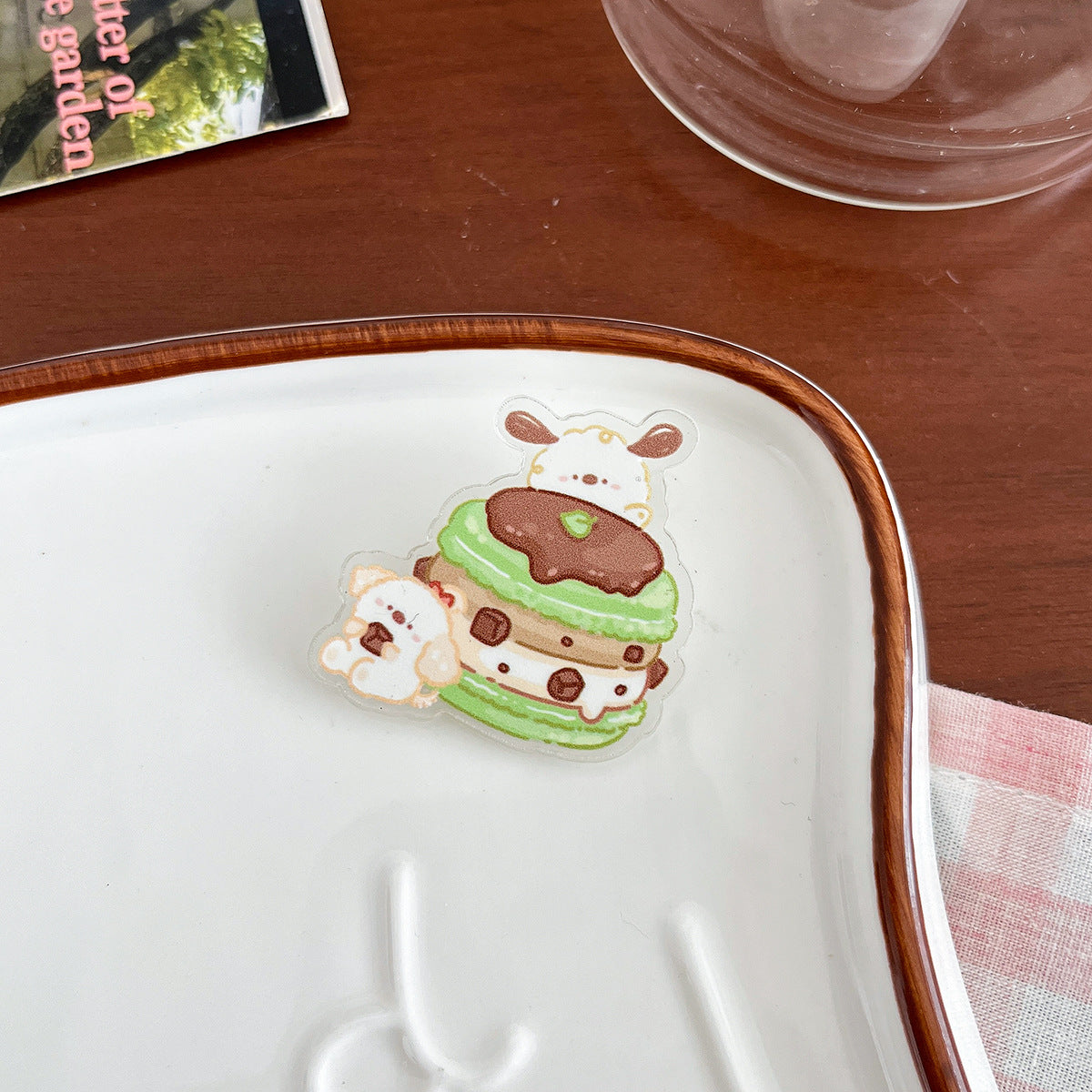 Cute Cartoon Acrylic Brooch - Modomu