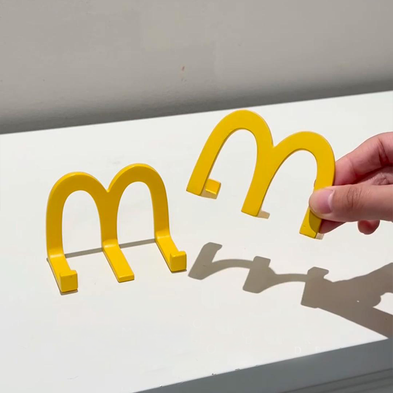 Creative Maimai Phone Stand