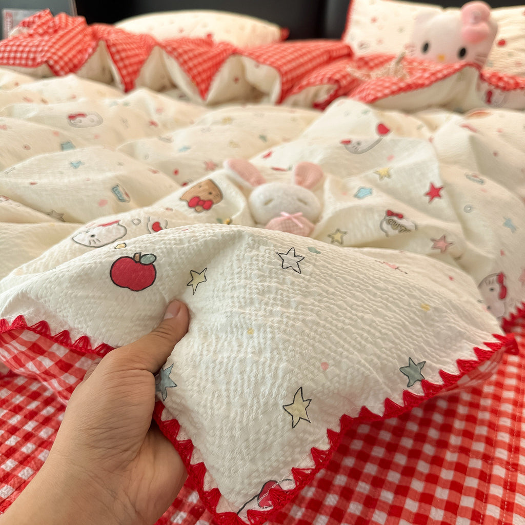 Scalloped Lace Quilted Cotton Coverlet