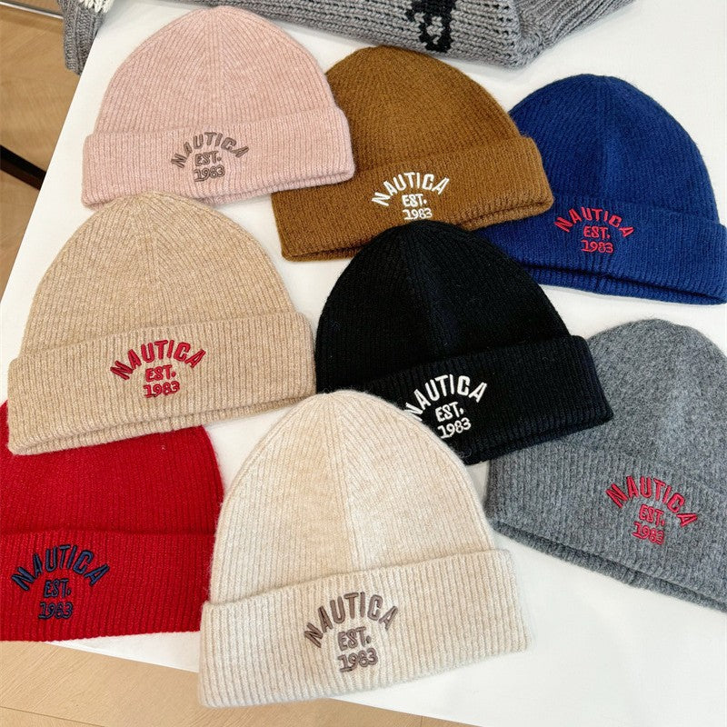 Embroidered Beanie with Icon Detail - Modomu