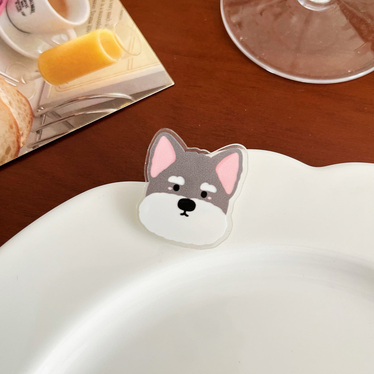 Cute Dog Acrylic Brooch - Modomu