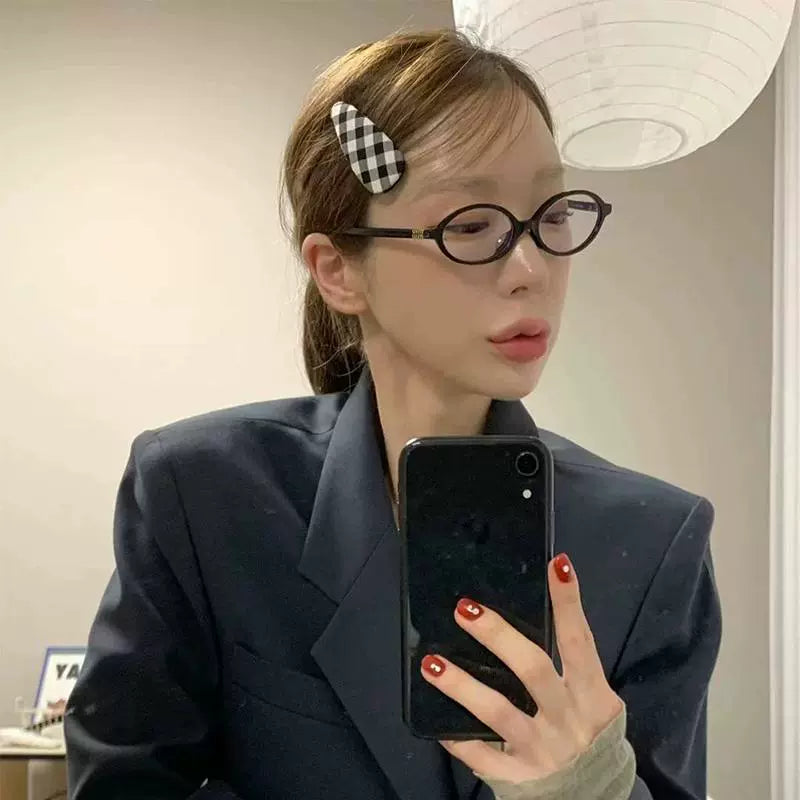 Retro Plaid Triangle Hair Clip - Modomu