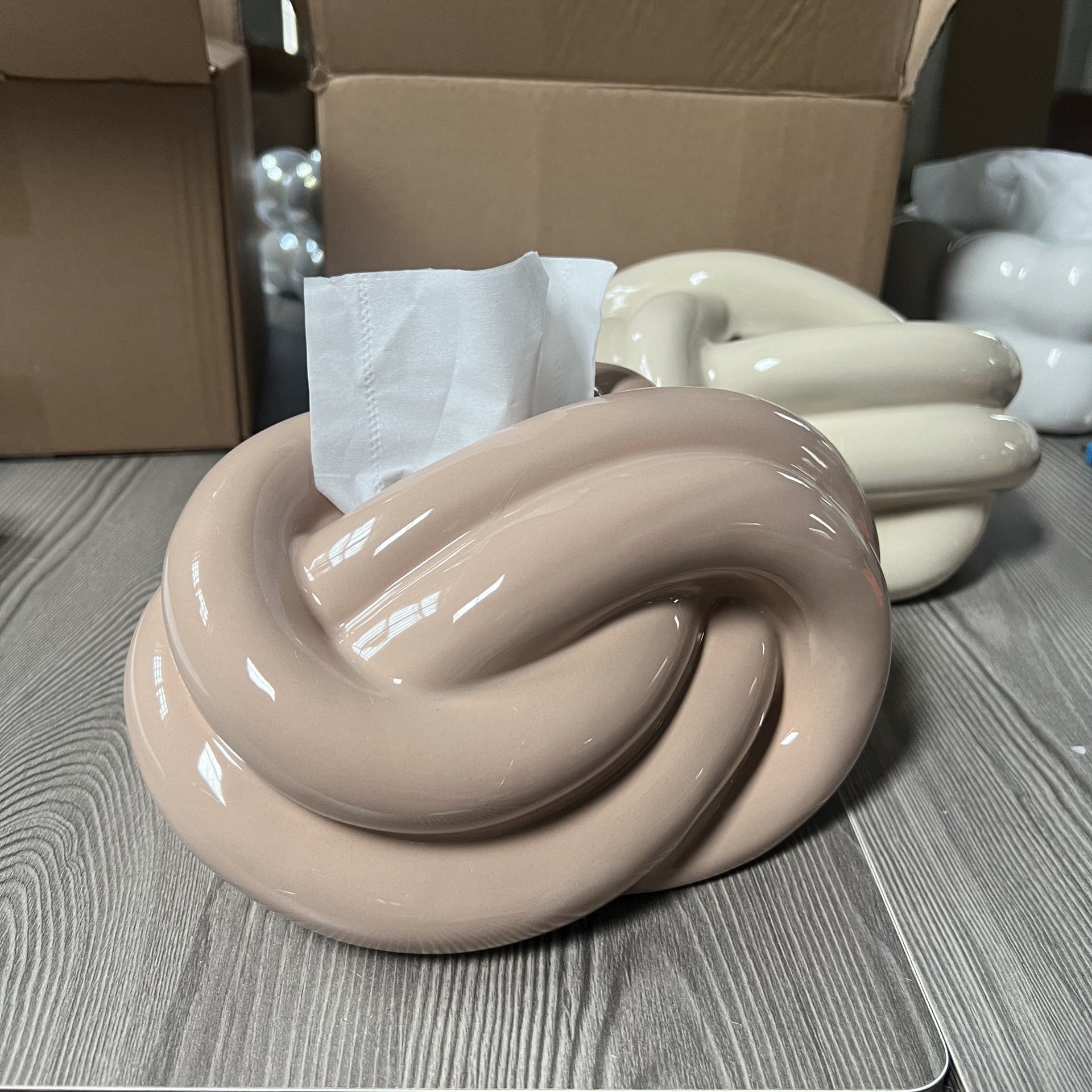 Knot Ceramic Tissue Box Holder - Modomu