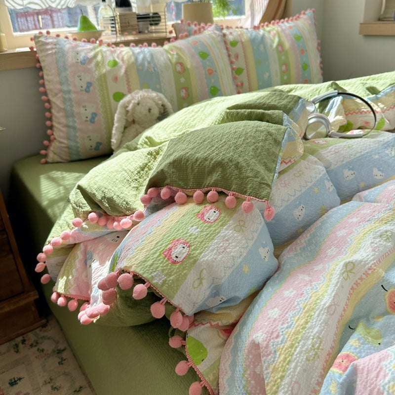 Pompom Trim Quilted Bedding Set