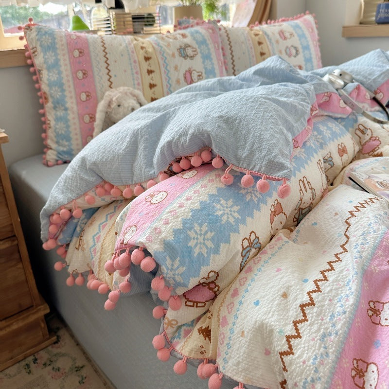 Pompom Trim Quilted Bedding Set