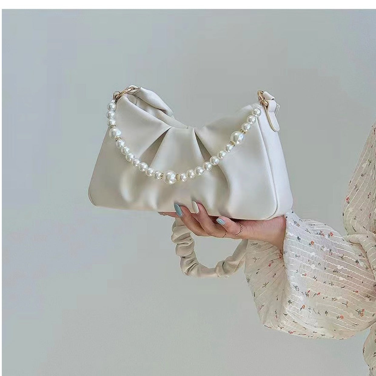 Pleated Cloud Pearl Bag
