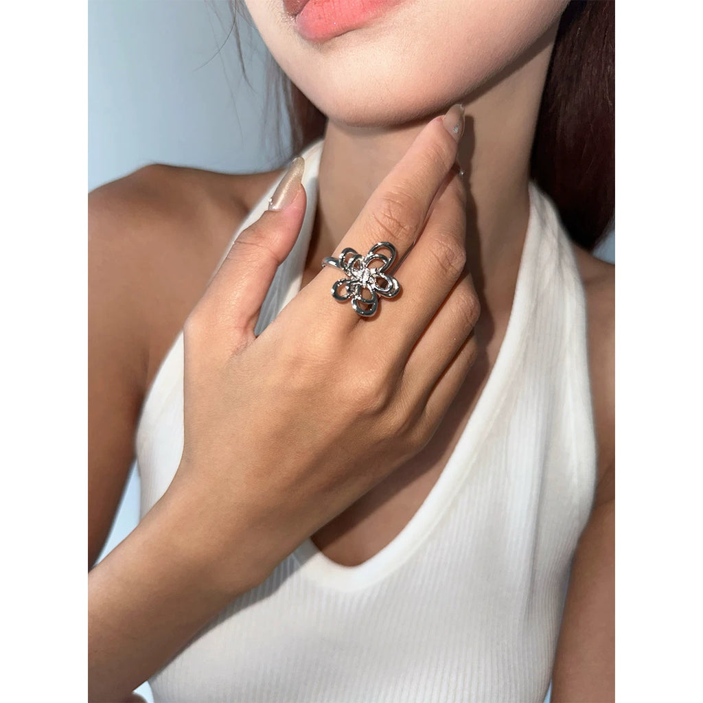 Openwork Floral Adjustable Ring - Modomu