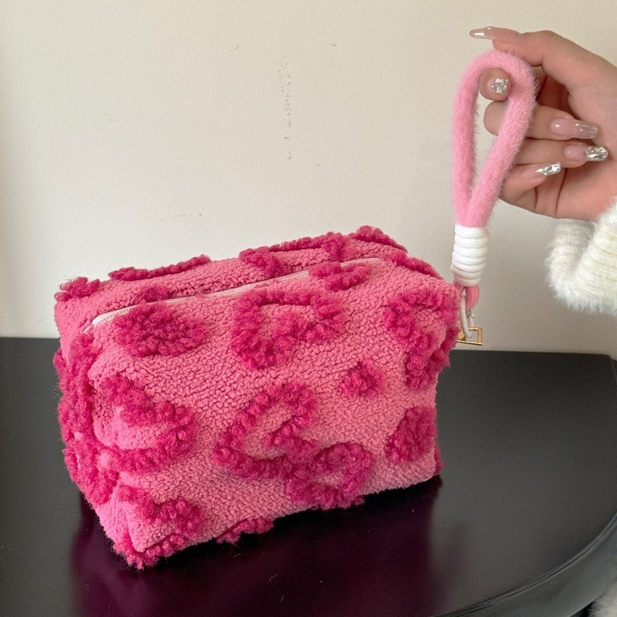 Plush Heart Travel Cosmetic Bag - Modomu