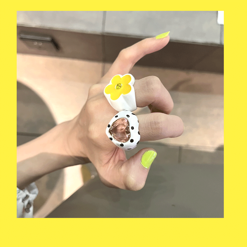 Acrylic Gem Statement Ring - Modomu