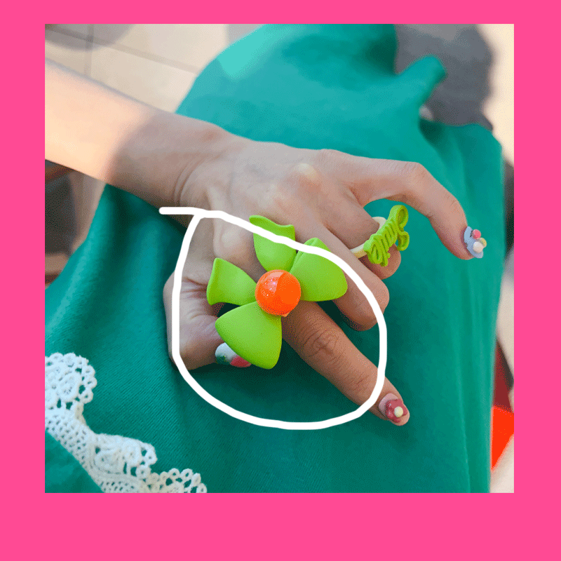 Exaggerated Bow Statement Ring - Modomu