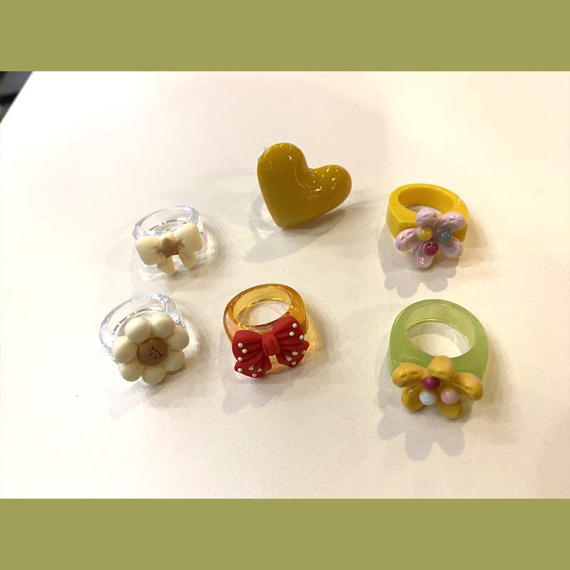 Exaggerated Floral Heart Ring - Modomu