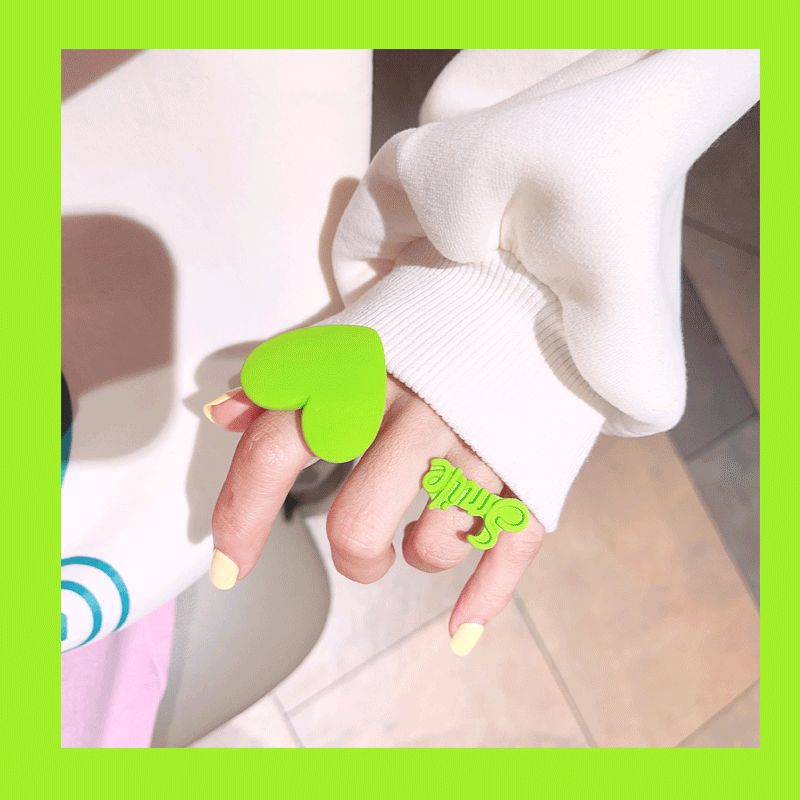 Exaggerated Bow Statement Ring - Modomu