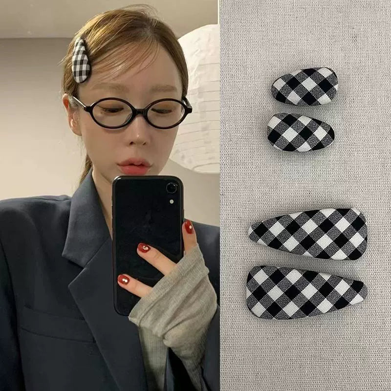 Retro Plaid Triangle BB Clip