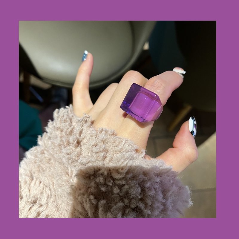 Chunky Square Acrylic Ring - Modomu