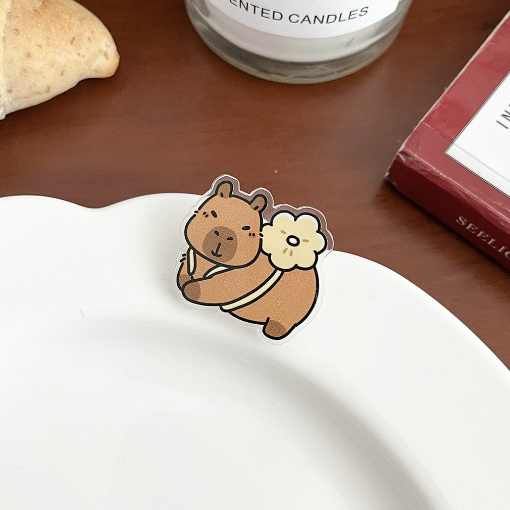 Cartoon Capybara Acrylic Brooch - Modomu