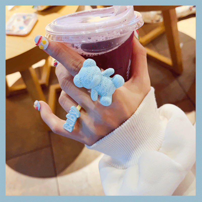 Exaggerated Bow Statement Ring - Modomu