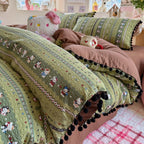 Pompom Trim Quilted Bedding Set