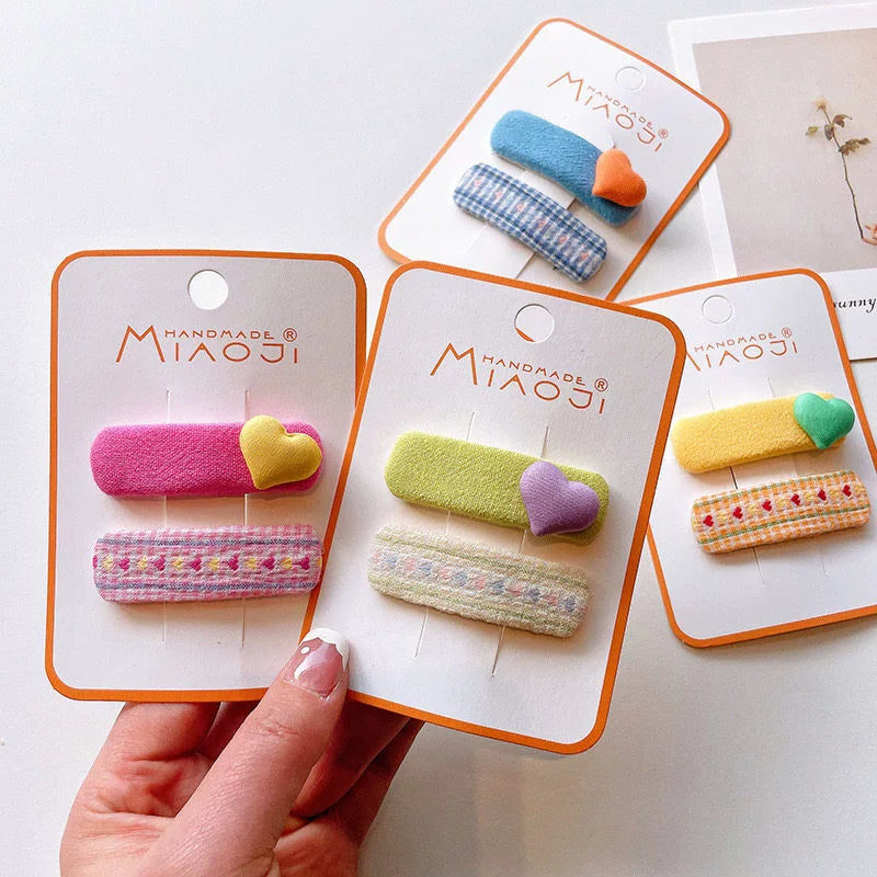 Floral Hairpin With Delicate Detail