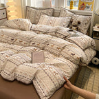 Fair Isle Scalloped Bedding Set