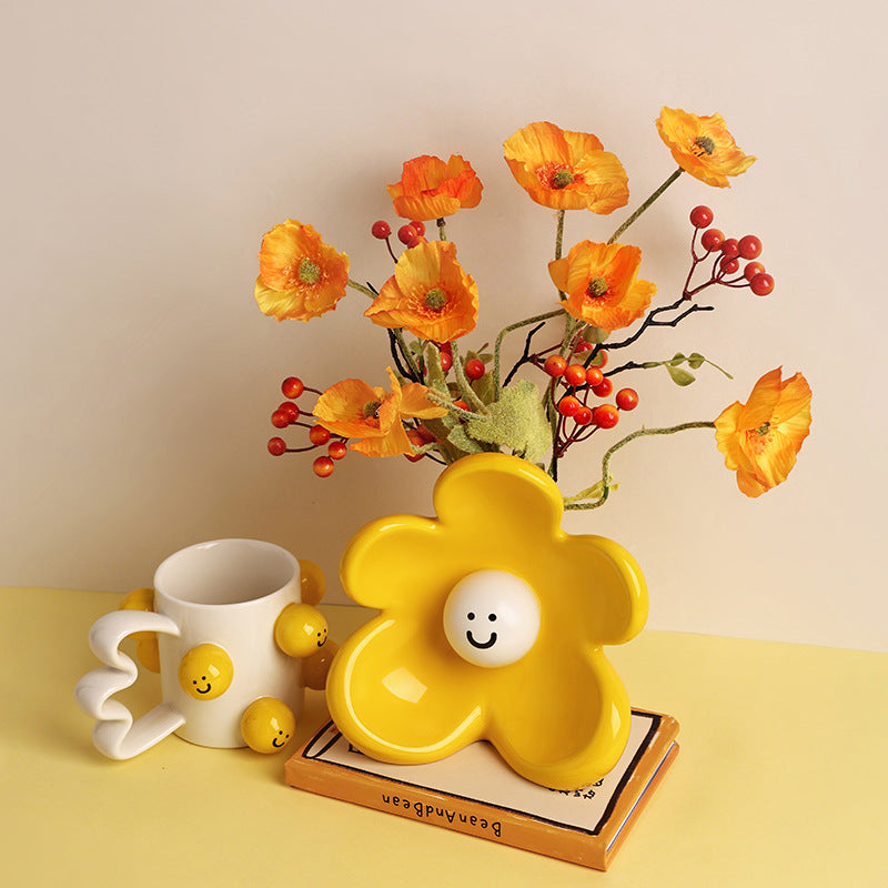 Smiley Face Ceramic Flower Vase - Modomu