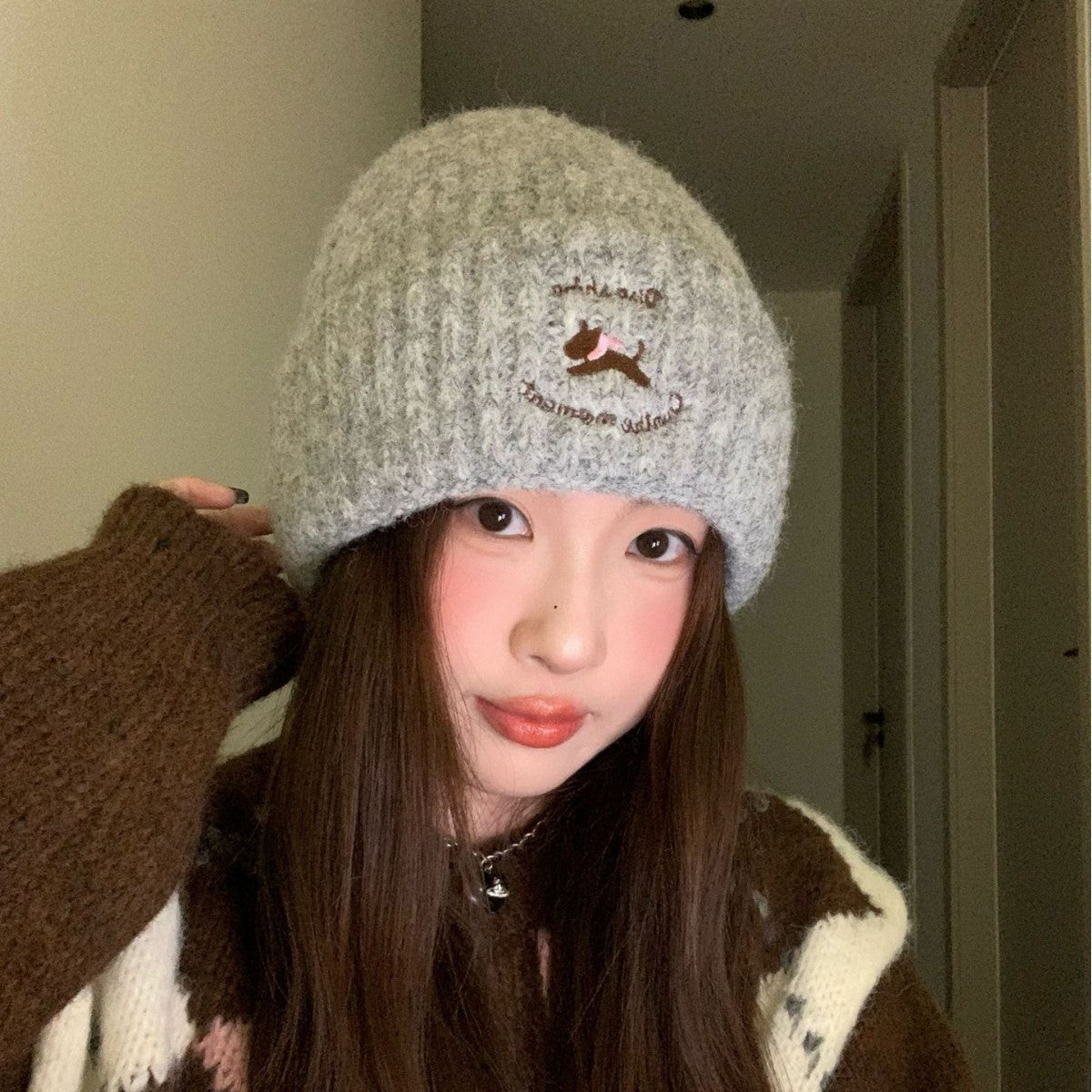Embroidered Puppy Design Beanie - Modomu