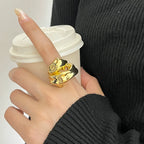 Irregular Hollow Statement Ring - Modomu