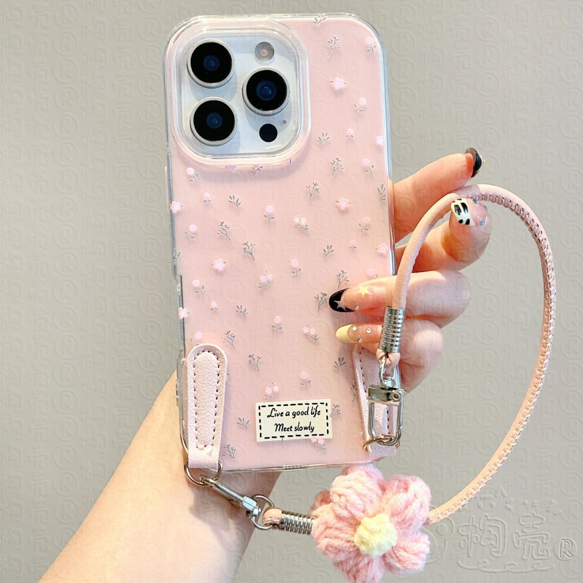 2-in-1 iPhone Case with Pendant - Modomu