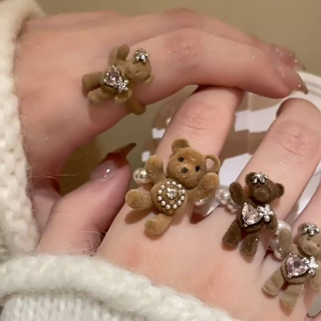 Flocking Bear Pearl Ring