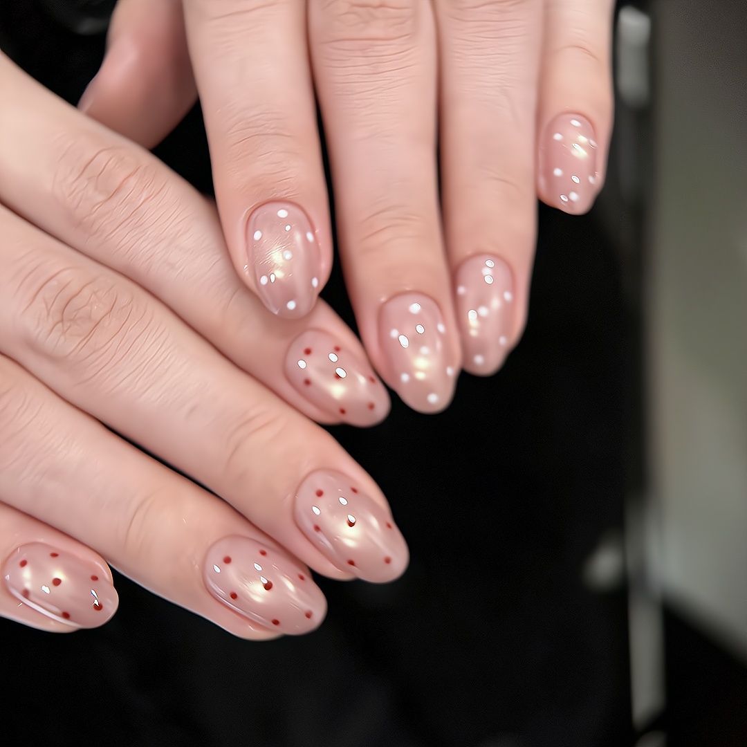Pearl Aurora Dot Press-On Nails