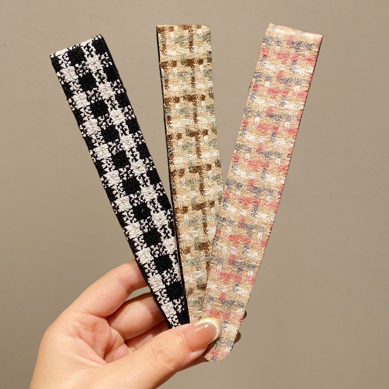 Plaid Flyaway Hair Band