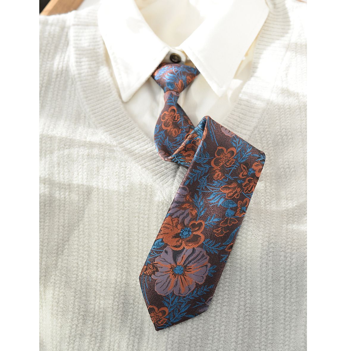 Cartoon Youth Academy Tie - Modomu