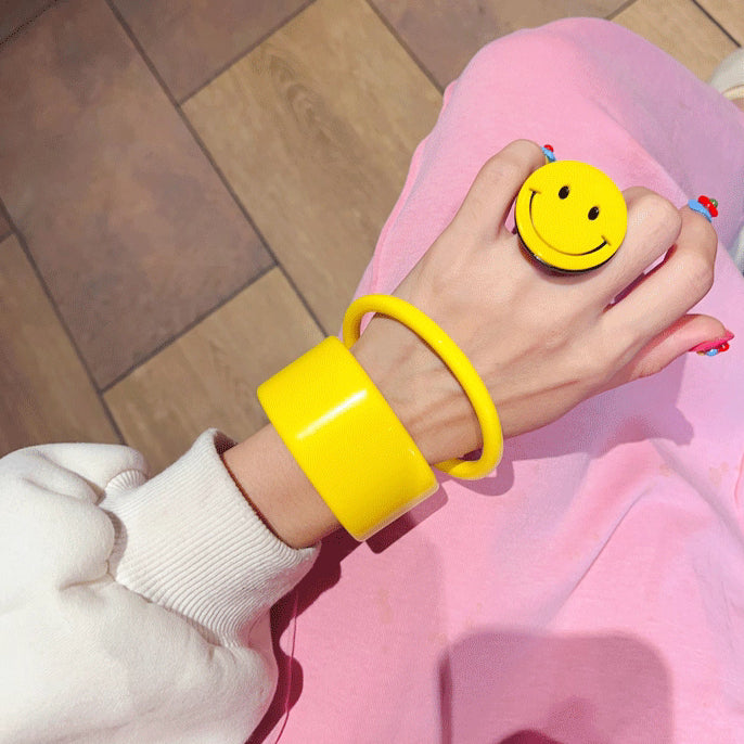 Open Acrylic Statement Bracelet - Modomu