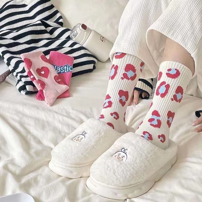 Strawberry Pattern Everyday Socks - Modomu