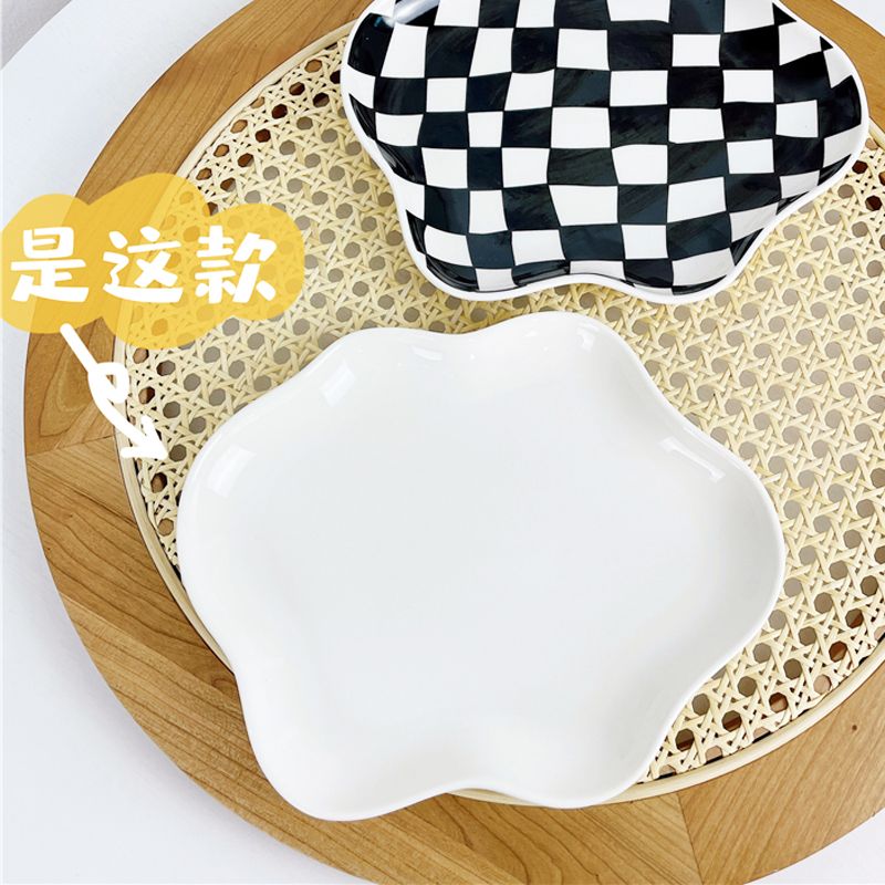Wavy Edge Checkerboard Plate