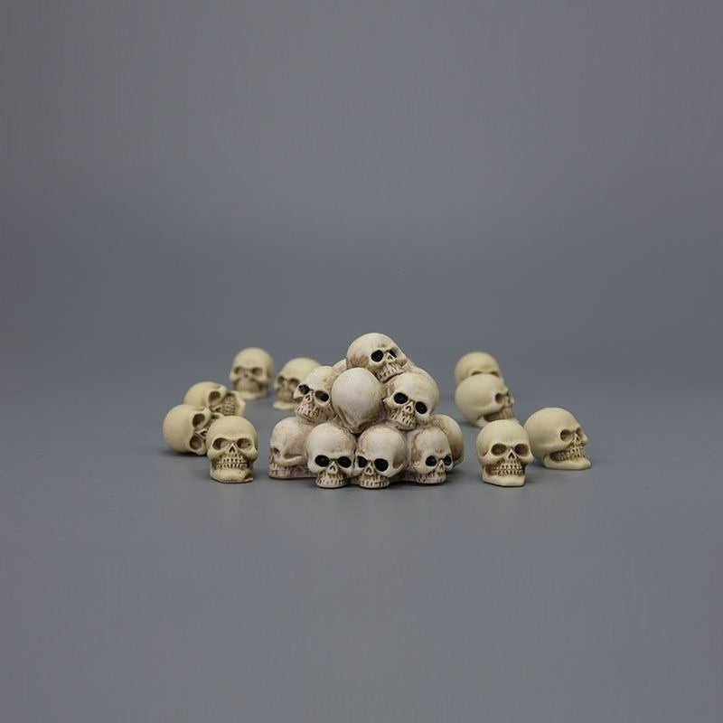 Tiny Skull Pile Figures