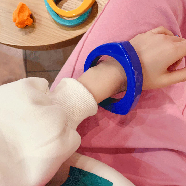 Geometric Acrylic Statement Bracelet - Modomu