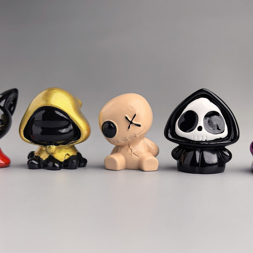 Hooded Cat Desk Figures