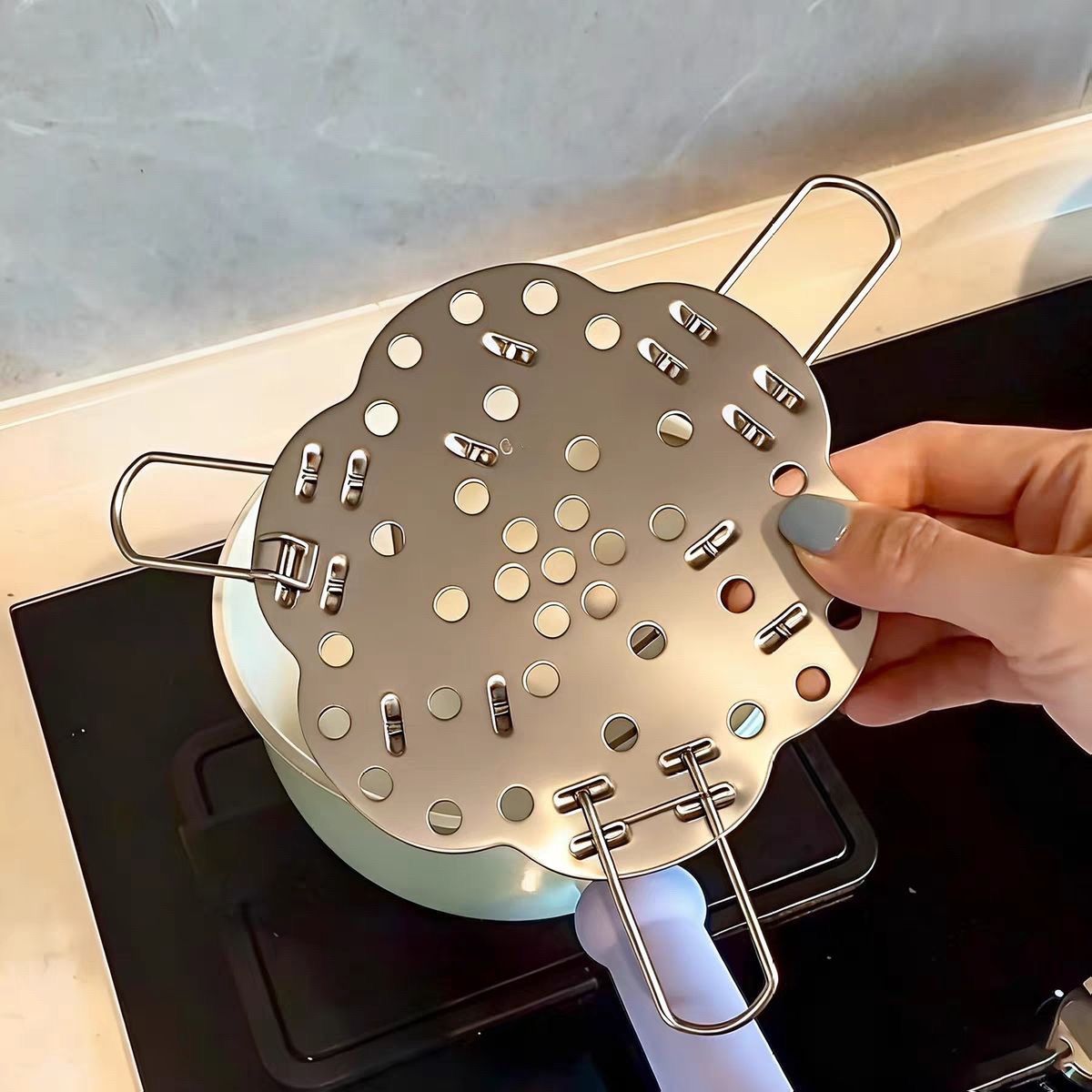 Adjustable Folding Steamer Rack