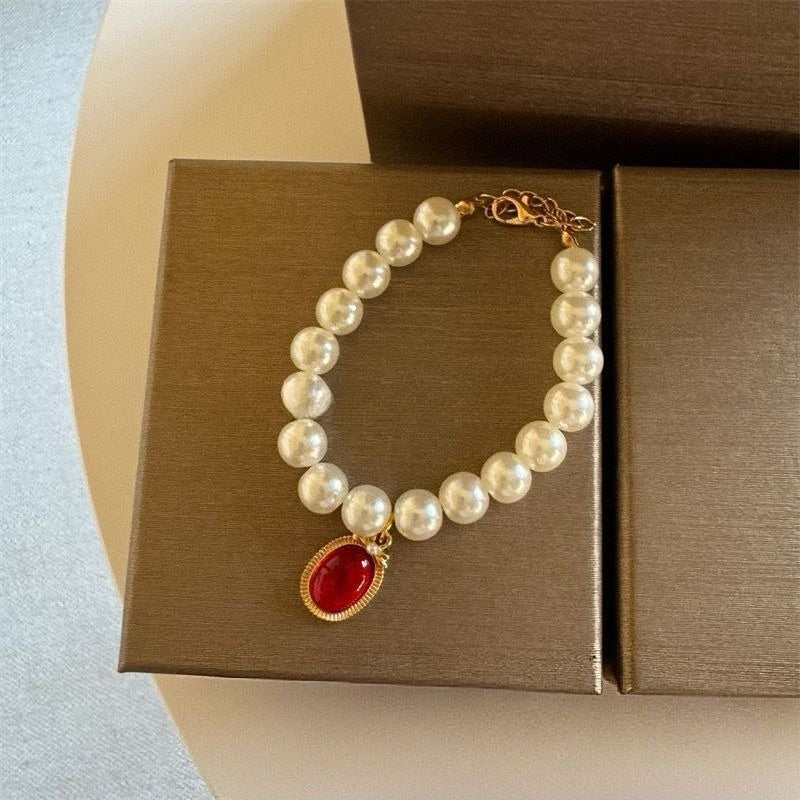 Pet Pearl Gemstone Necklace