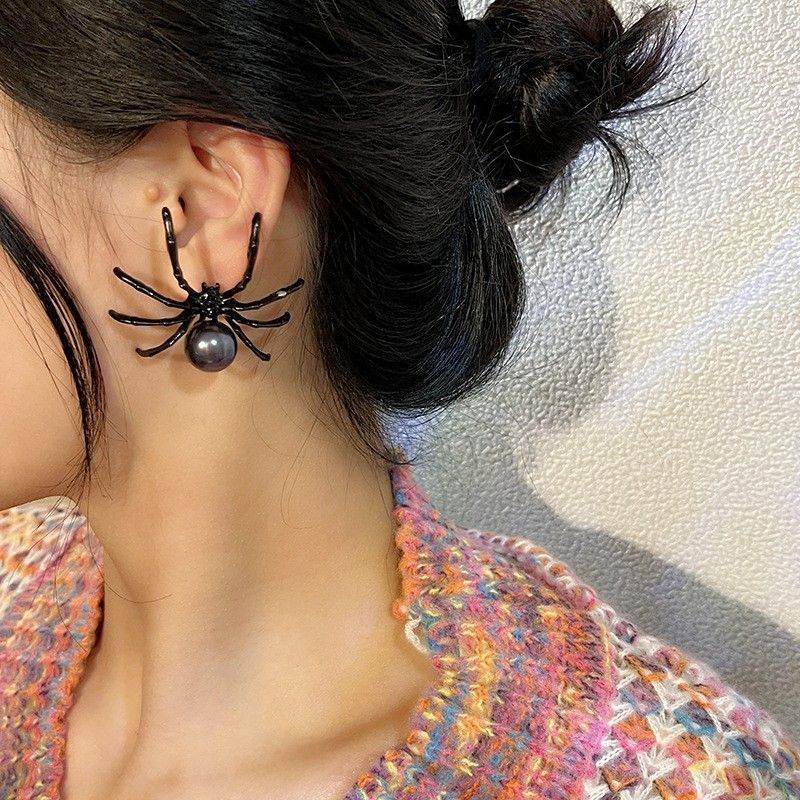 Climbing Spider Stud Earrings
