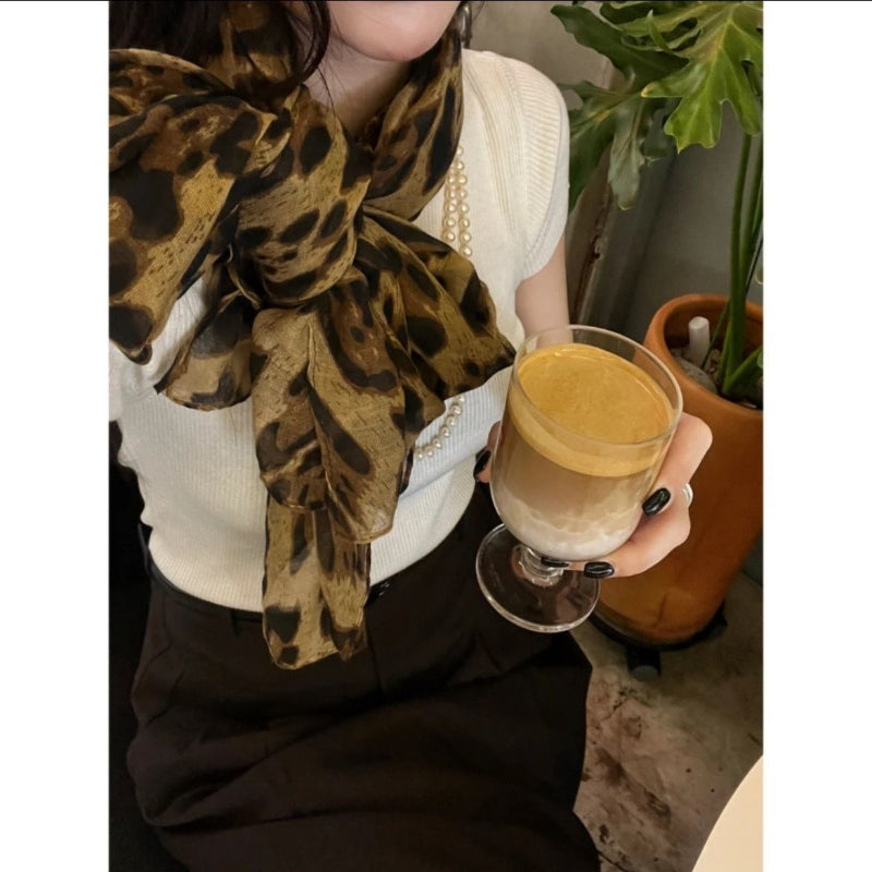 Retro Leopard Print Silk Scarf - Modomu