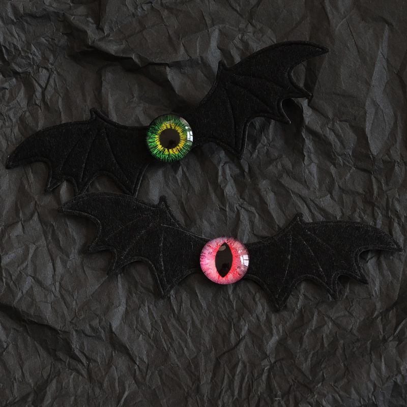 Bat Wing Eye Clip