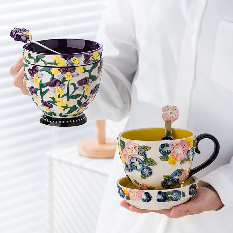 Embossed Floral Breakfast Mug
