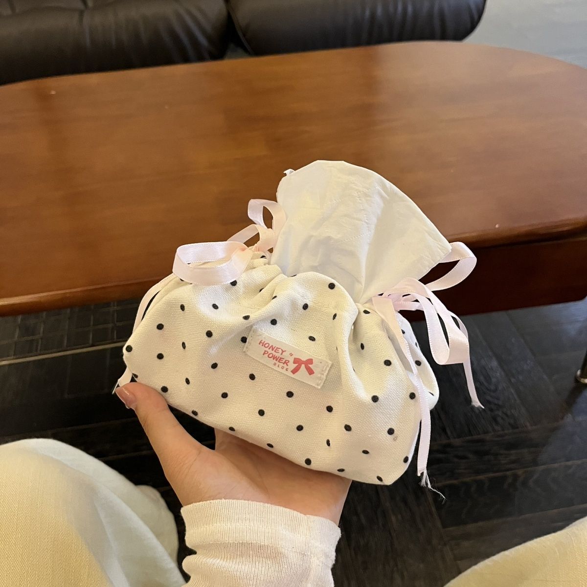Polka Dot Drawstring Tissue Bag - Modomu
