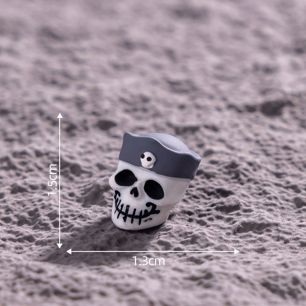 Tiny Skull Pile Figures