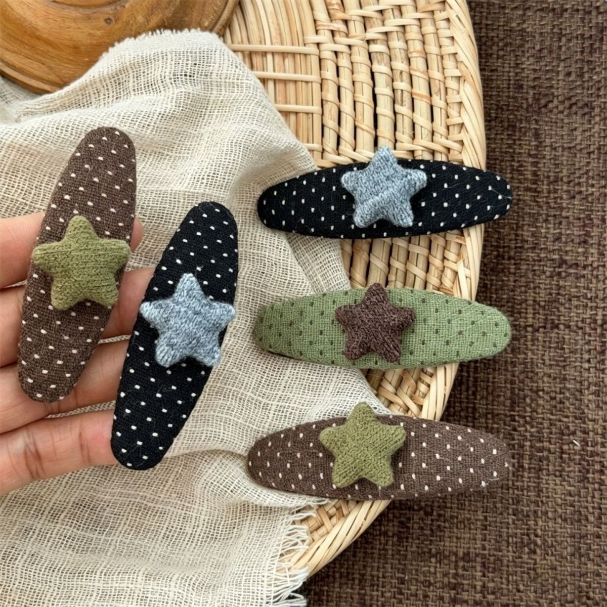 Polka Dot Star Snap Clip