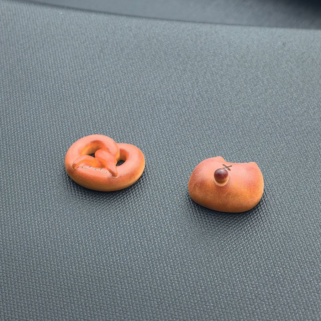 Mini Baguette Car Console Ornament