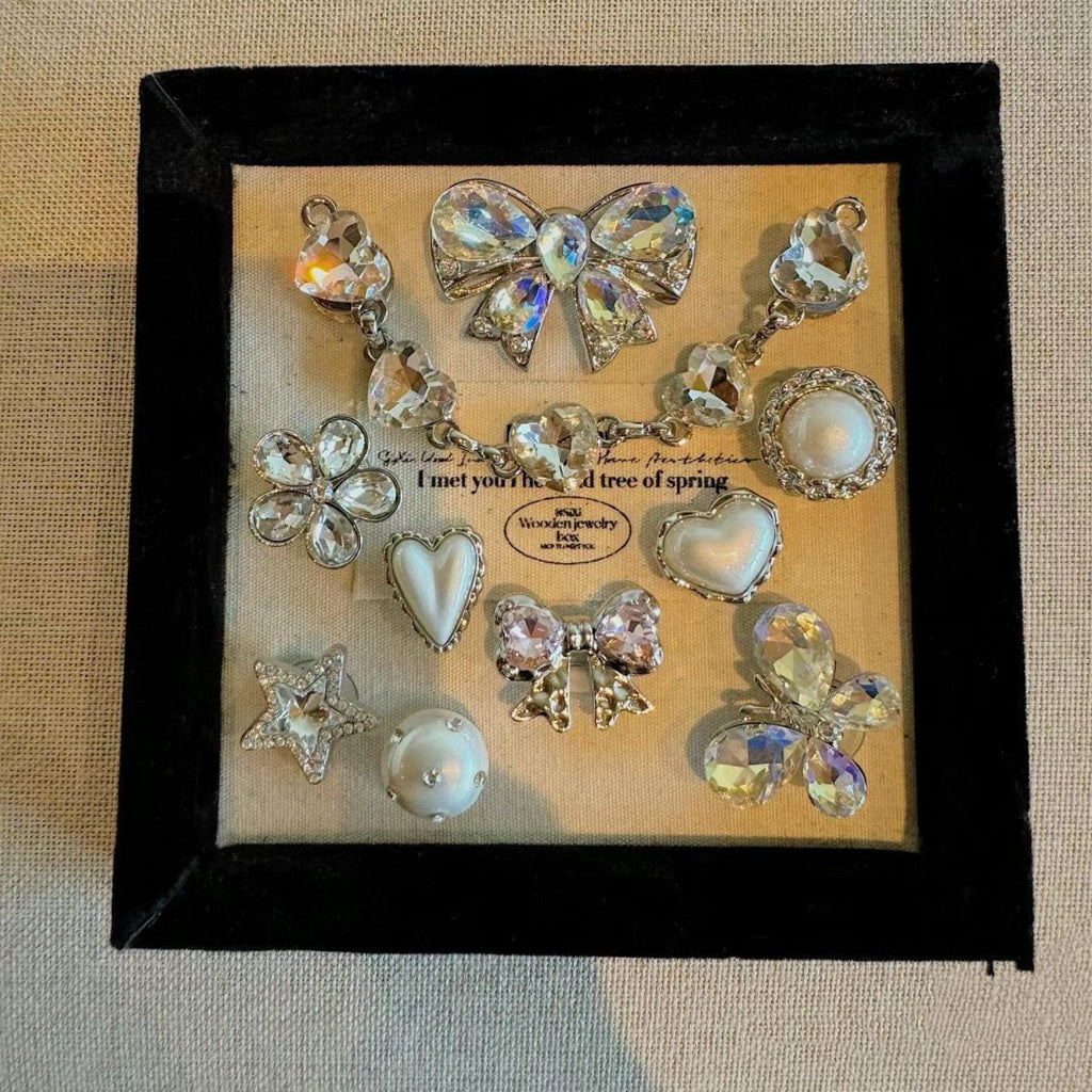 Draped Chain Bow Charms