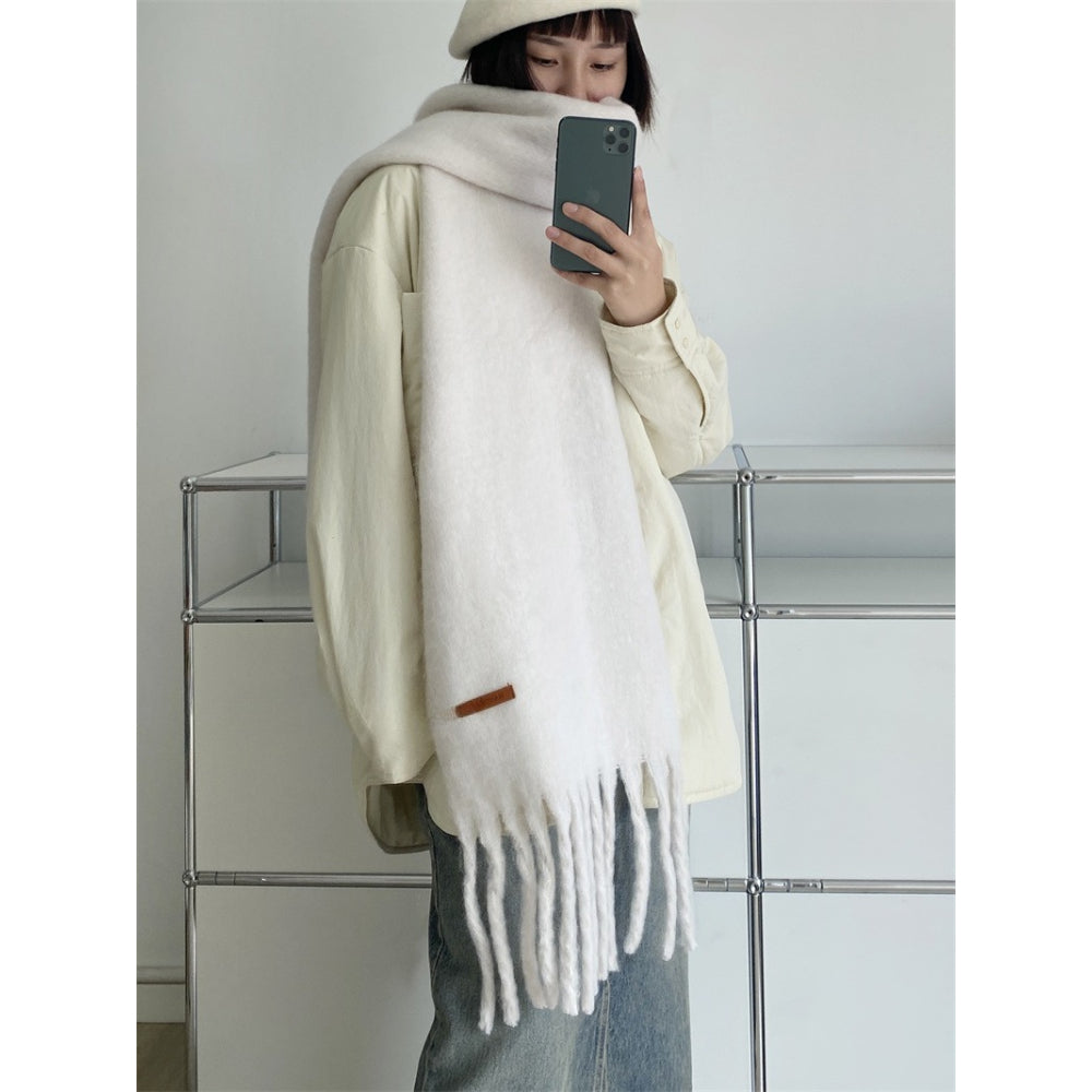 Plush Macaron Scarf Cozy Design