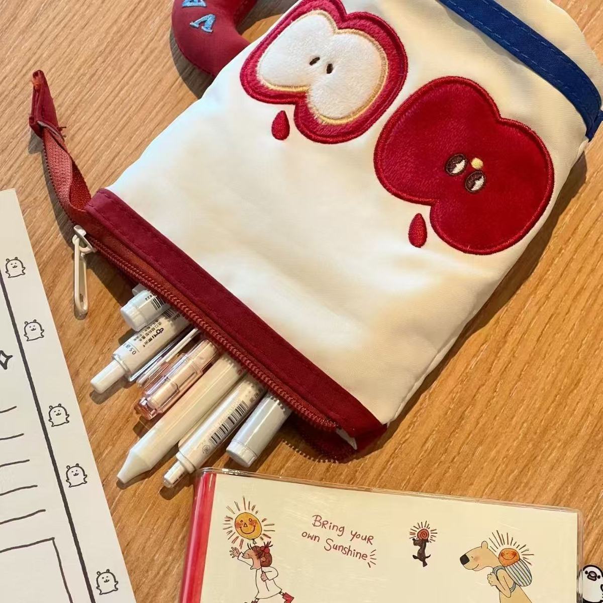 Standing Apple Pencil Case Organizer - Modomu